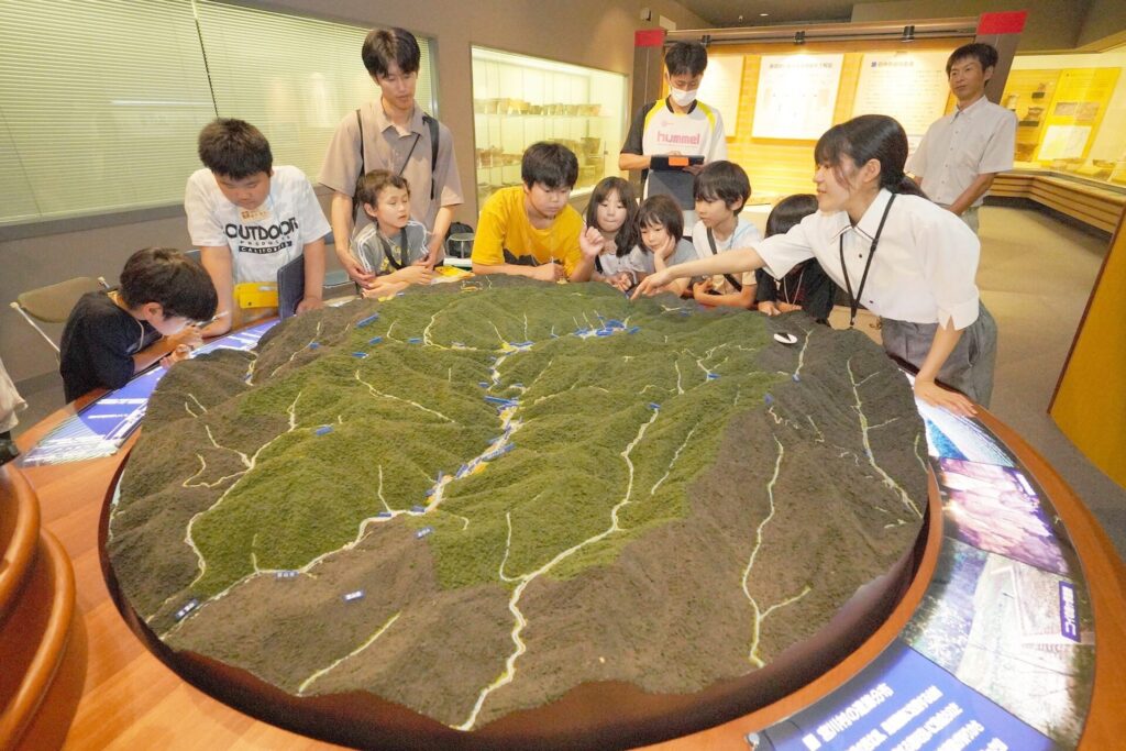 宮川考古民族間　写真